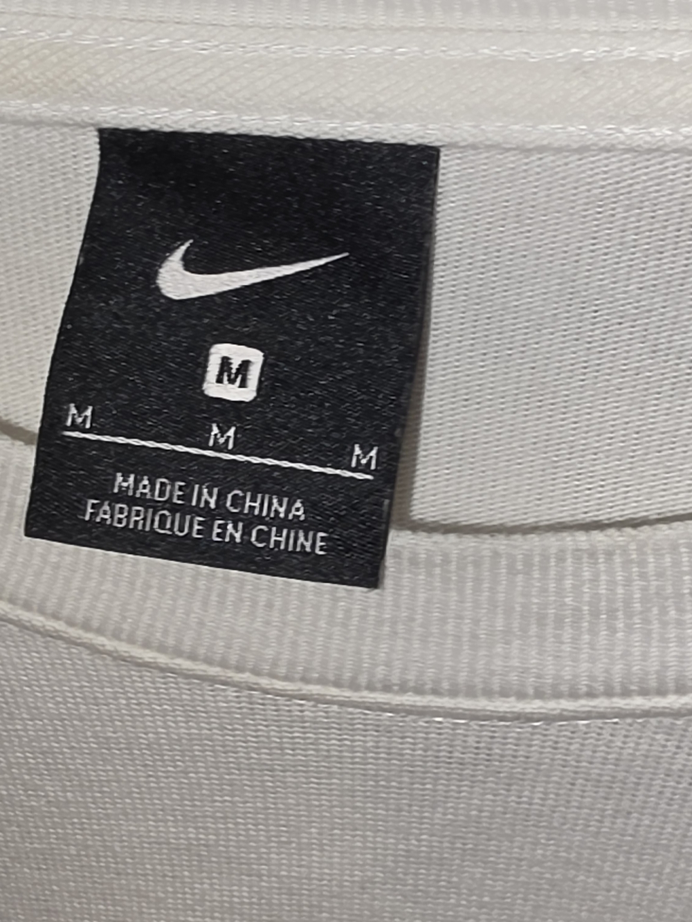 Nike Kids White T-Shirt with Textured Basketball Logo - Picture 2 of 4